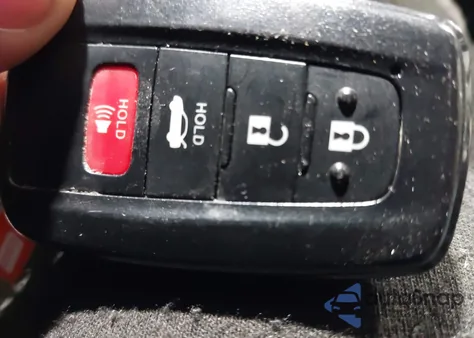 2020 Toyota Avalon Hybrid Xle from USA, damaged, VIN 4T1A21FB5LU017740